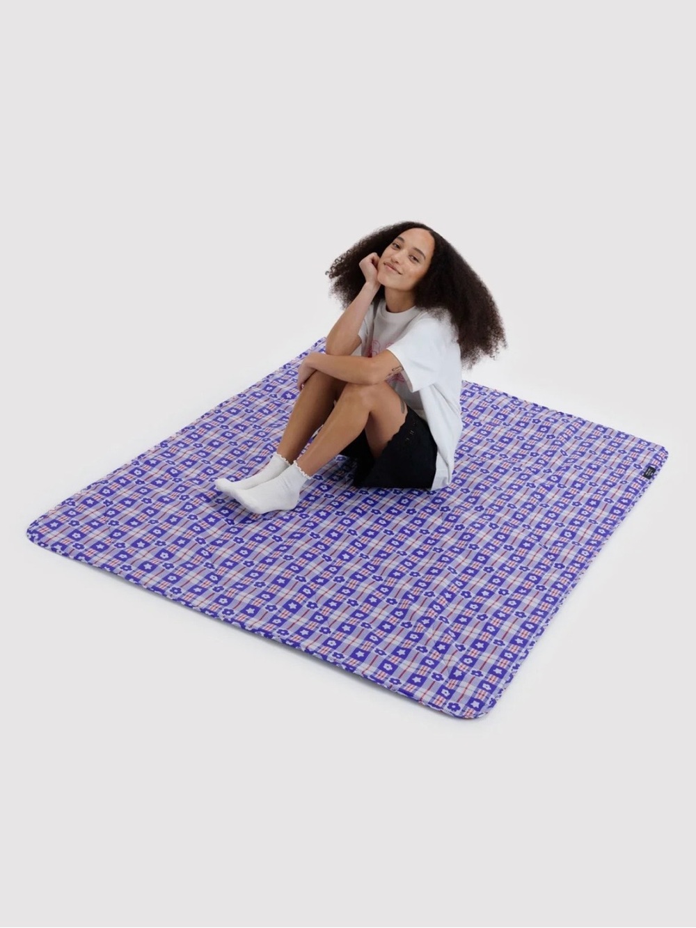 BAGGU x Sandy Liang Puffy Picnic Blanket - Market Plaid Blue - Picture 3 of 4